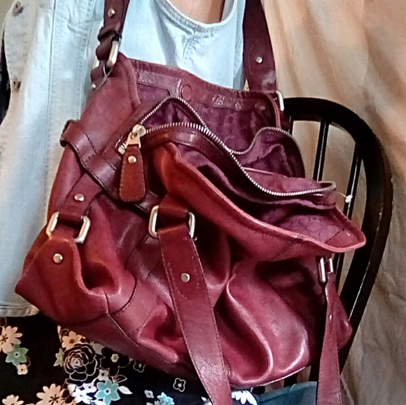 Large Red Fossil Shoulder Bag - Picture 5 of 8